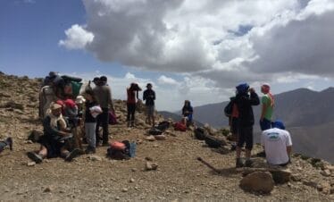 Crossing East – West: From Zaouïa Ahançal to Ait Boulli valley trough the Mgoun sumit